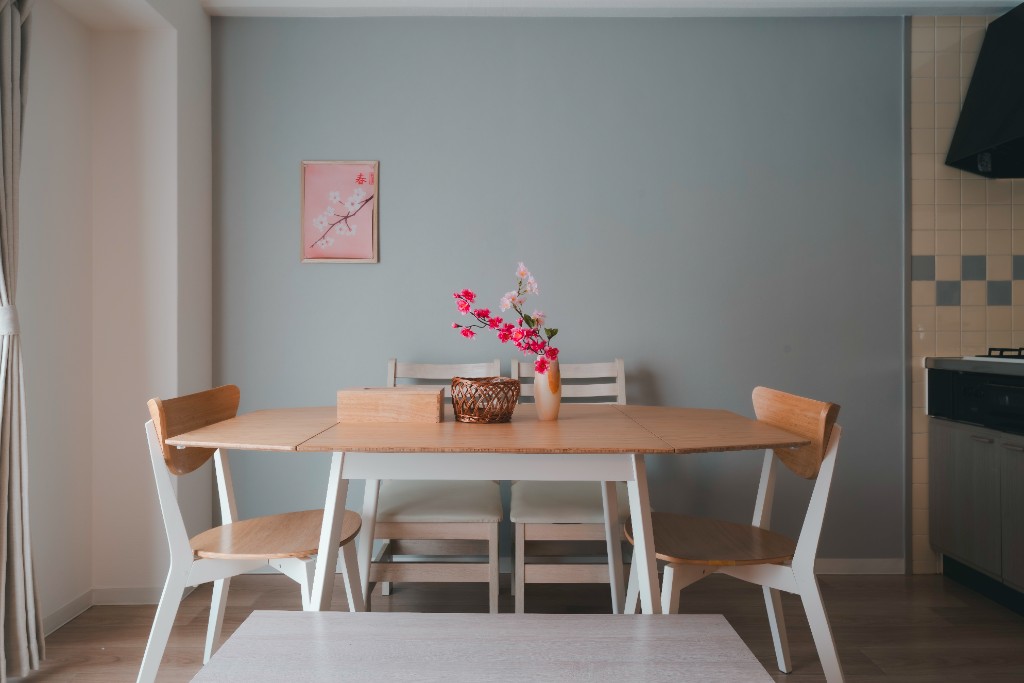 桜が飾られたダイニング